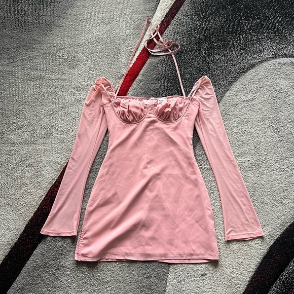 Princess Polly Pink Dyer Bell Long Sleeve Halter Ruched Bust Mini Dress - Picture 2 of 5